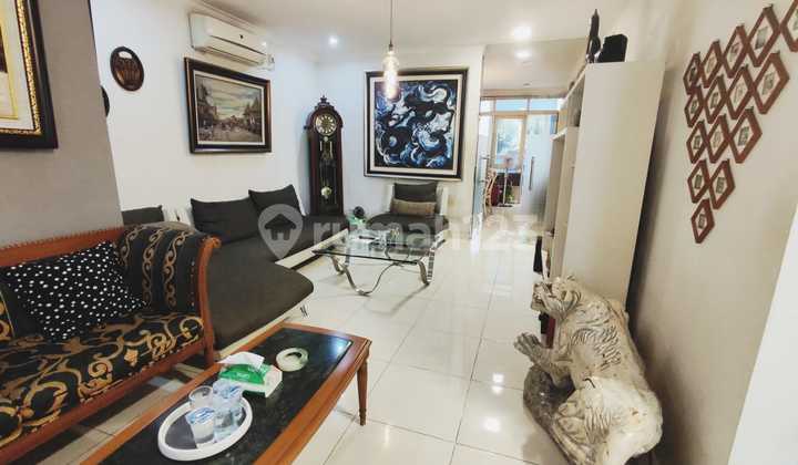 Dijual Rumah Kost Bintaro! Harga Murah, Investasi Berjalan! 2