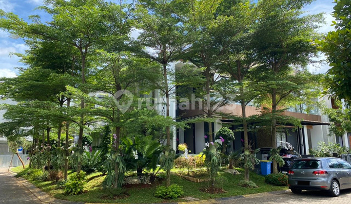 For Sale Hook House, Beautiful and Ready to Occupy in Discovery Bintaro