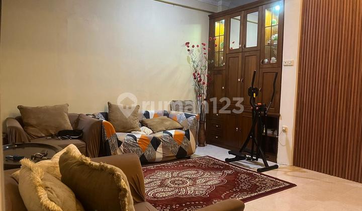 2-Story House Ready to Occupy in Graha Raya - Negotiable Price!