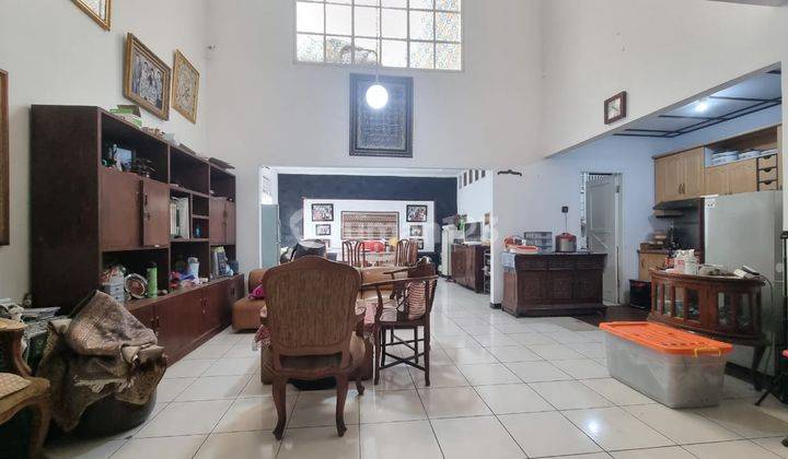 Dijual Rumah Bagus, Rapih dengan Bangunan Kokoh di Bintaro Sektor  1