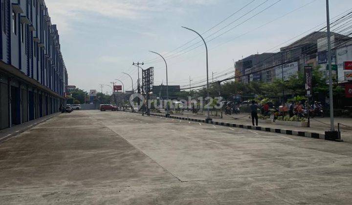 Disewakan Ruko di Pasar Kemis 208 m² Unfurnished 3