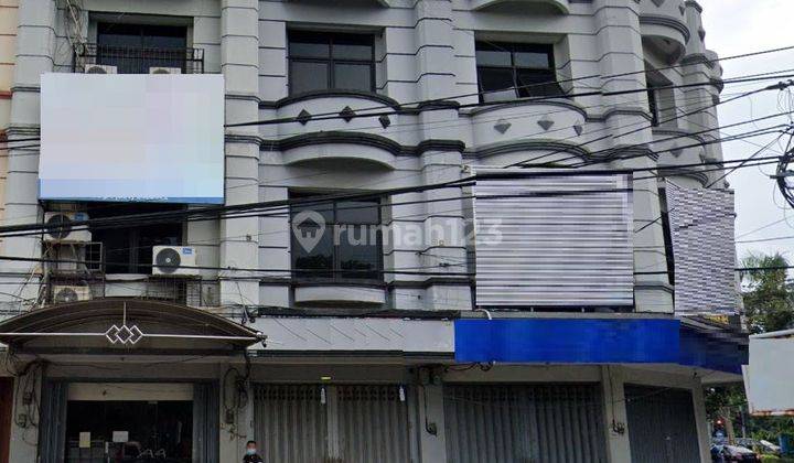 Disewakan 2 Ruko Jadi 1 di Raya Jemursari, Surabaya 1