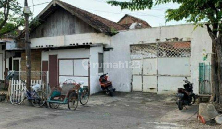 Dijual Rumah SHM di Jl Pesapen Kali Pabean Cantian Surabaya 1