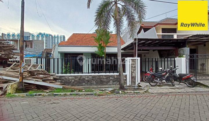 Disewakan Rumah di Tenggilis Mejoyo Selatan Surabaya 1