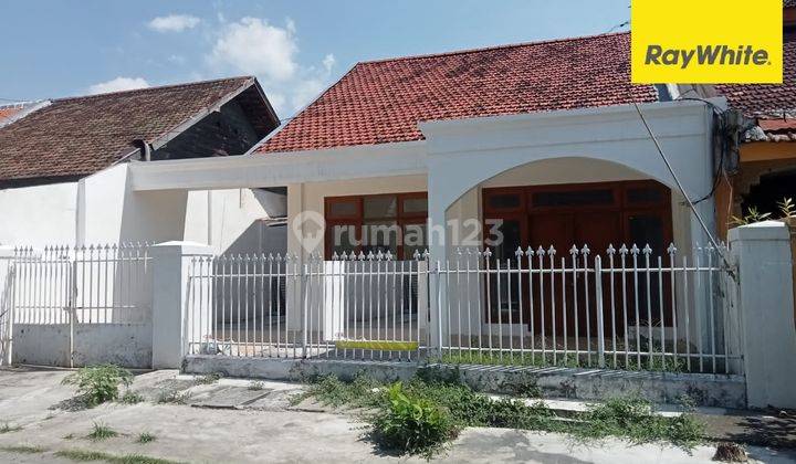 Disewakan Rumah di Jalan Ikan Sepat Perak Surabaya 1