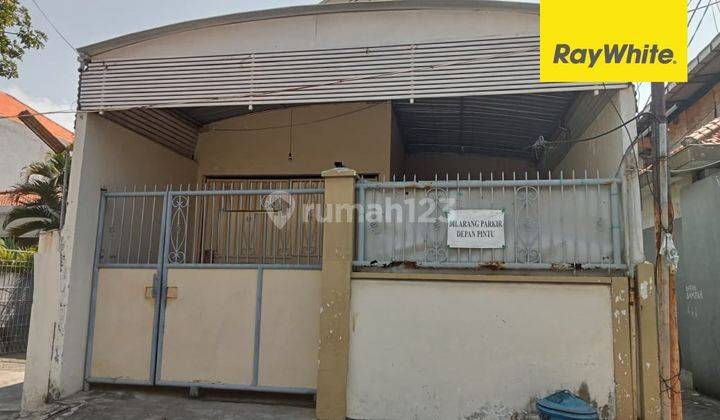 Dijual Rumah 2 Lantai SHM di Jalan Petemon Surabaya Pusat 1