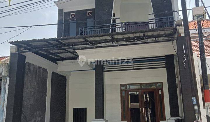 Disewakan Rumah 2 Lantai di Jalan Ikan Mungsing Perak Surabaya 1