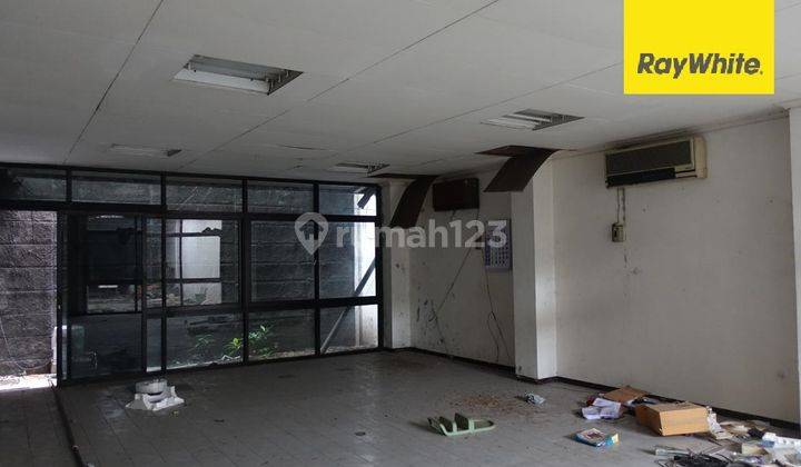 Disewakan Rumah 2 Lantai di Jalan Imam Bonjol Surabaya Pusat 2