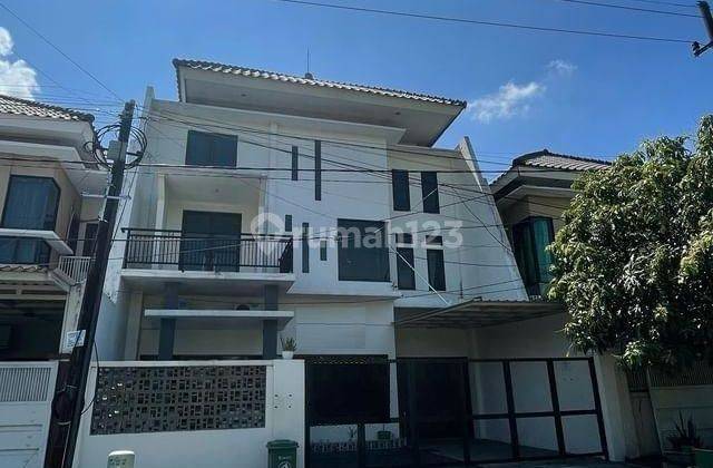 Dijual Rumah 2 Lantai SHM di Pondok Maritim Indah Wiyung Surabaya 1