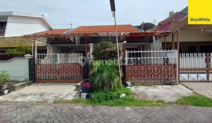 Dijual Rumah di Jalan Barata Jaya Surabaya 1