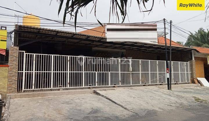 Disewakan Rumah Pusat Kota di Jalan Pandan Genteng Surabaya 1