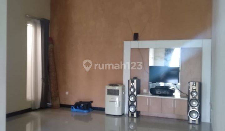 Dijual Rumah 2 Lantai SHM di Bukit Tengger Regency Surabaya 2