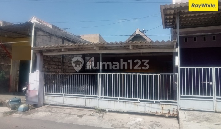 For Sale 2-story House in Simo Sidomulyo Central Surabaya 1