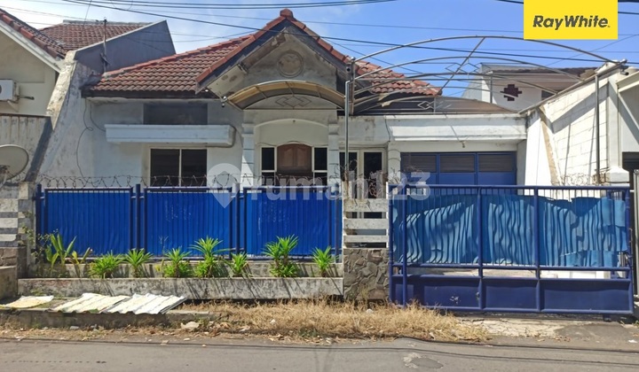 For Sale House on Dharmahusada Indah Utara Street Auction Surabaya 1