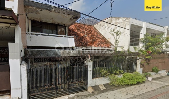 For Sale House on Sindoro Street, Central Surabaya 1