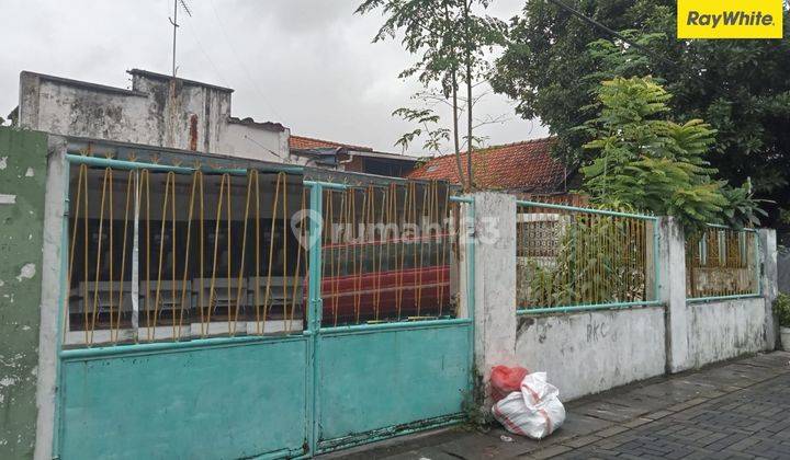 Rumah 3 lantai Dijual di Jl Kedungdoro Surabaya 1
