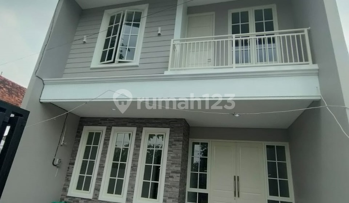 Dijual Rumah Minimalis 2 Lantai di Gayung Kebonsari Surabaya 1