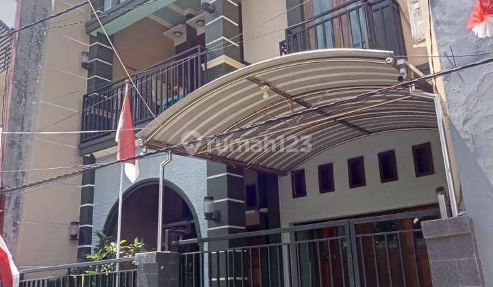 Dijual Rumah 2 Lantai SHM di Dukuh Setro Surabaya Timur 1