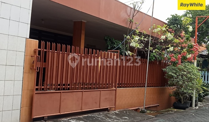 House for Sale on Jalan Pacar Kembang Surabaya 1