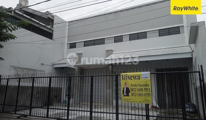 Shop House for Rent in City Center on Petemon Street Surabaya 1