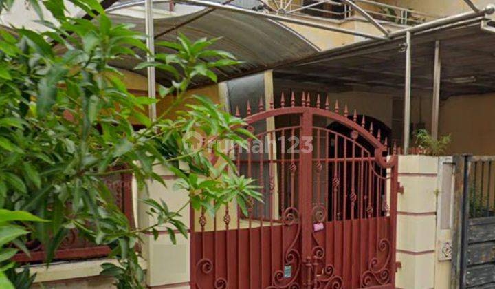 Rumah 2 lantai Disewakan di Jl Petemon Surabaya Pusat 1