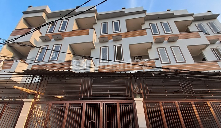 Rumah Jelambar Baru Bagus Strategis 2