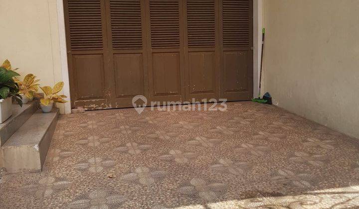 Rumah 2 lantai siap huni bebas banjir di tebet 2