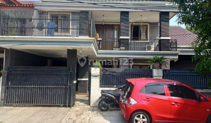 Rumah 2 lantai butuh cepat di jl Ratna Jatibening 1