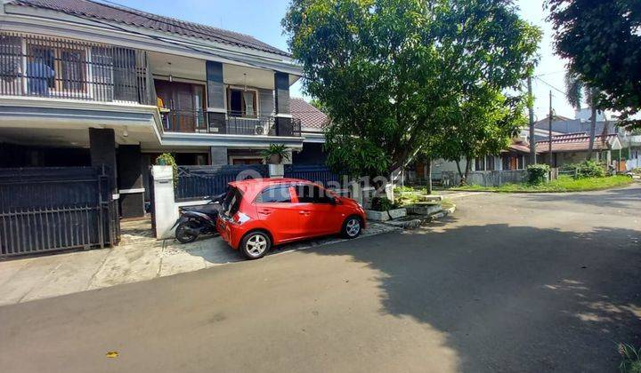 Rumah 2 lantai butuh cepat di jl Ratna Jatibening 2