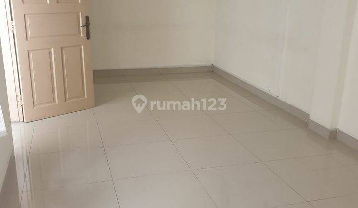 Rumah 1.5 Lantai Dalam Perumahan Di Galaxy  2