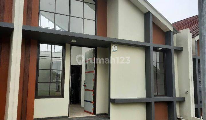 Dijual rumah siap huni perumahan emerald Cibinong bogor 1