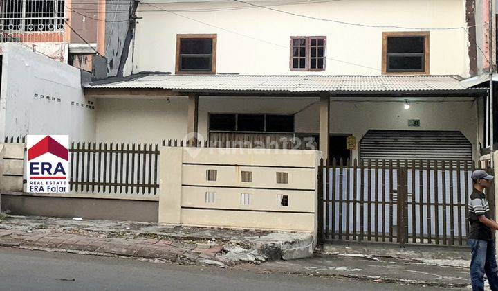 Dijual Rumah pinggir jalan raya 1