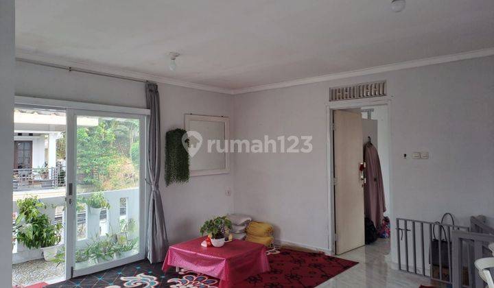 Di jual Ruma /villa + warung di Jln cidokom cisarua 2