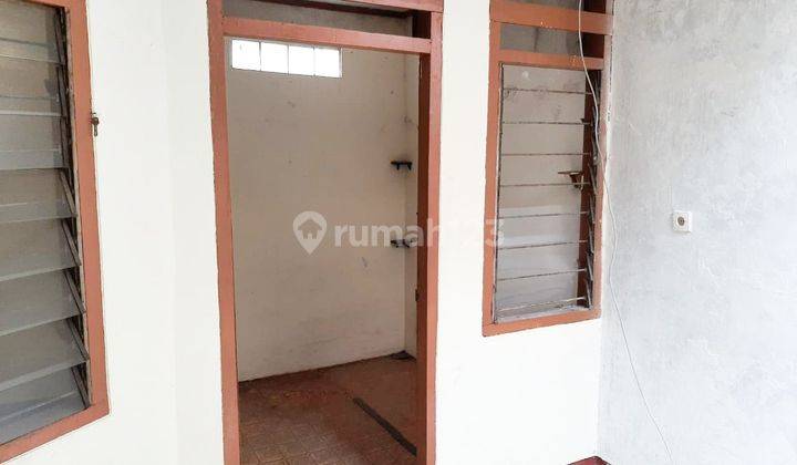 Rumah di Taman Meruya Ilir, Kebon Jeruk Lokasi Strategis, Fhm 8