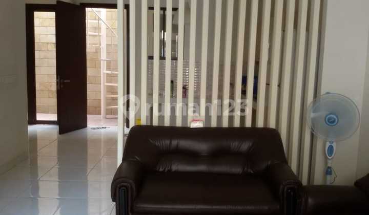 For Rent Beautiful House Near Aeon Mall and BSD Toll Road.