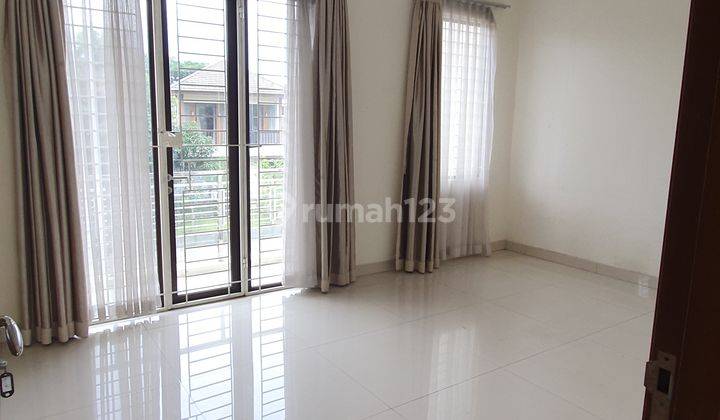 Disewakan Rumah 4 kamar tidur n ruang tamu yg besar di BSD 7