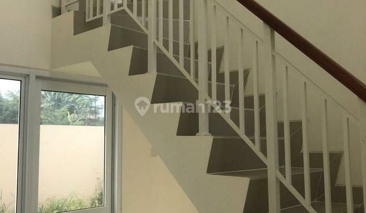 Dijual cepat rumah bagus n baru di Gading serpong 2