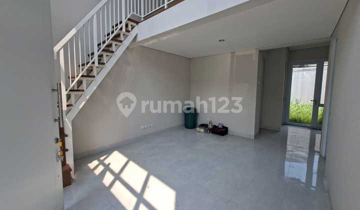 Affordable New House for Sale in Paramount Petals, Tangerang Banten