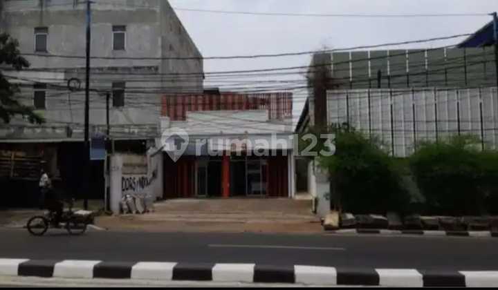 Quick Sale House on Kebayoran Lama Main Road, Land Included, Jakarta Quick Sale House on Kebayoran Lama Main Road, Land Included, Jakarta