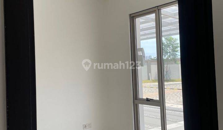 Disewakan Rumah Pik 2 Cluster Riverside Siap Nego  2