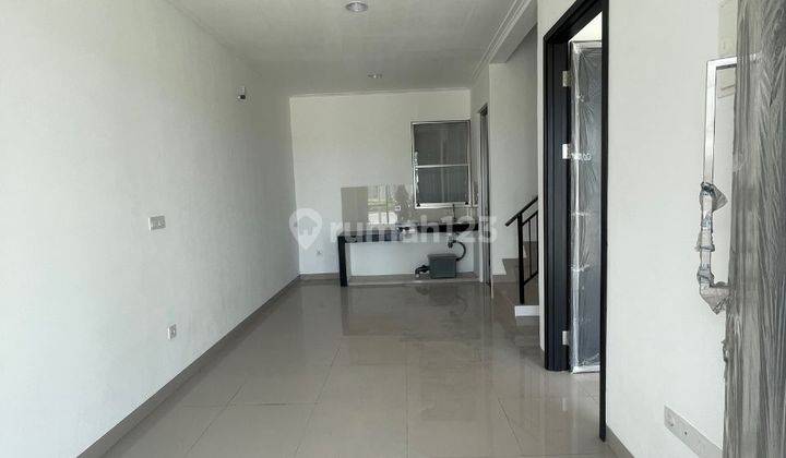 Disewakan Rumah Pik 2 Cluster Riverside Siap Nego  1