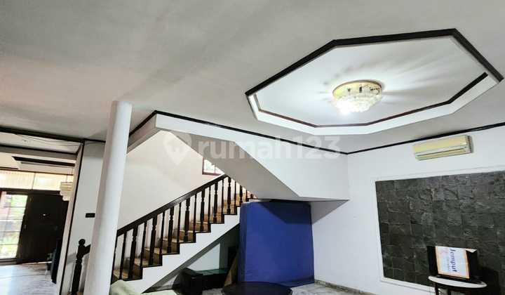 Dijual Murah rumah kebayoran lama furnished hadap utara jakarta selatan