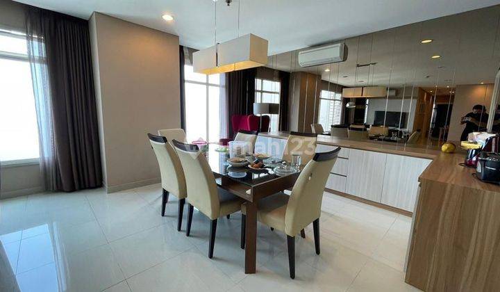 dijual cepat dan murah apartment pantai mutiara 3 BR full furnished view sea and city