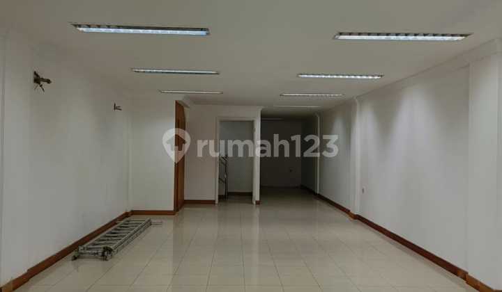 For Rent: Muara Karang Raya Shop House. Facing Main Road 2