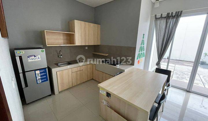 Dijual Rumah Eminet Bsd 2 Lantai Full Furnished Tangerang 2