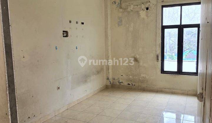 Dijual Cepat Ruko Strategis 3 Lantai di Villa Taman Bandara Dadap 1