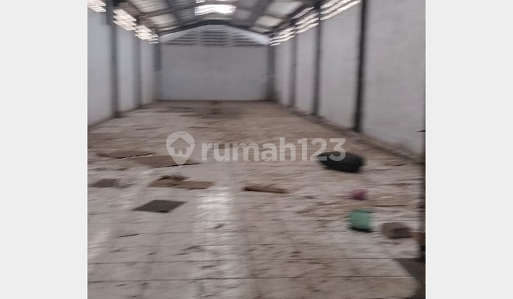 Warehouse for Sale with Container Access, 363 M2 in Bandengan Utara {Pl009001} Warehouse for Sale with Container Access, 363 M2 in Bandengan Utara {Pl009001}