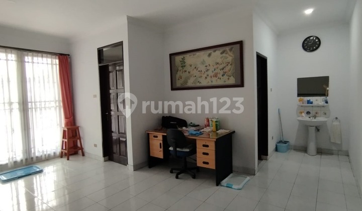 Dijual Rumah Bagus Siap Huni, Menguntungkan di Muara Karang