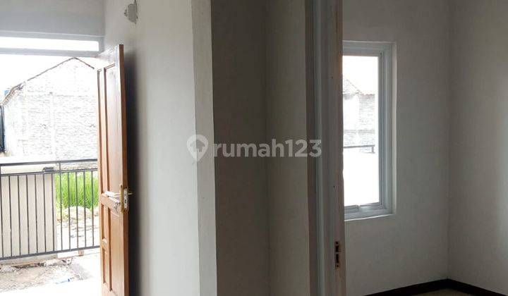 Rumah minimalis terbaru di kawasan industri 