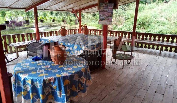 Rumah Villa Tjantique Kabupaten Garut Jl. Raya Cigedug 8